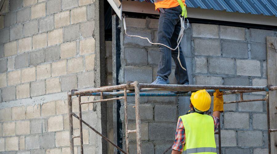 Expert Emergency Roof Repairs services in Dewey, OK